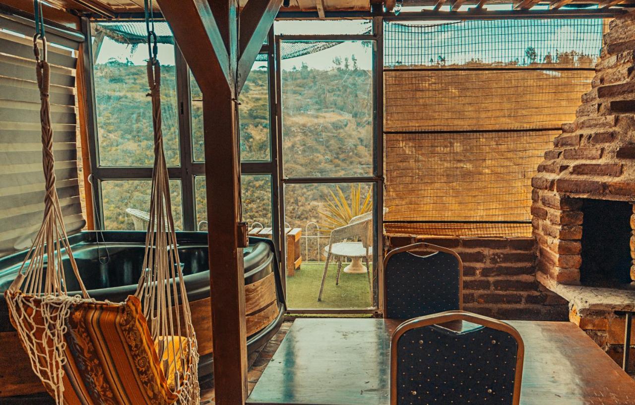 Hôtel Nayon Xtreme Valley à Quito Extérieur photo