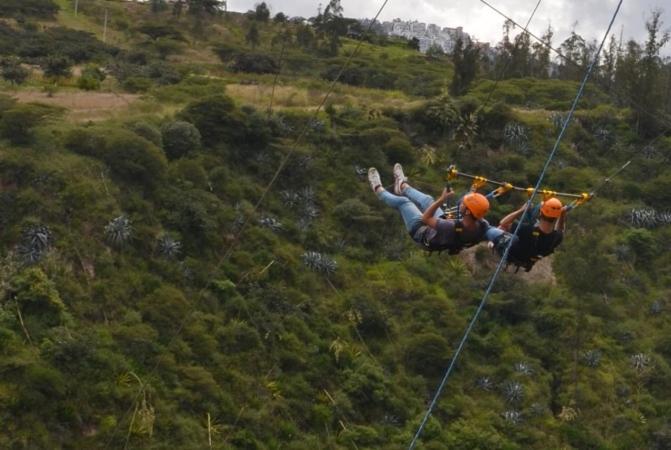 Hôtel Nayon Xtreme Valley à Quito Extérieur photo