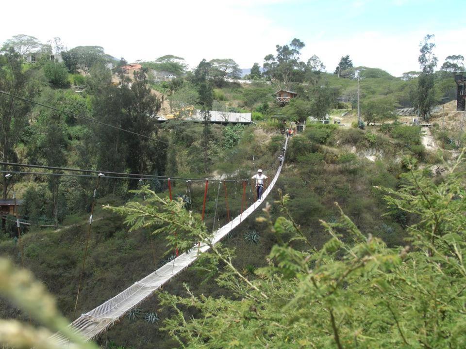 Hôtel Nayon Xtreme Valley à Quito Extérieur photo